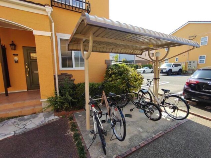  ベルプロムナードＢ