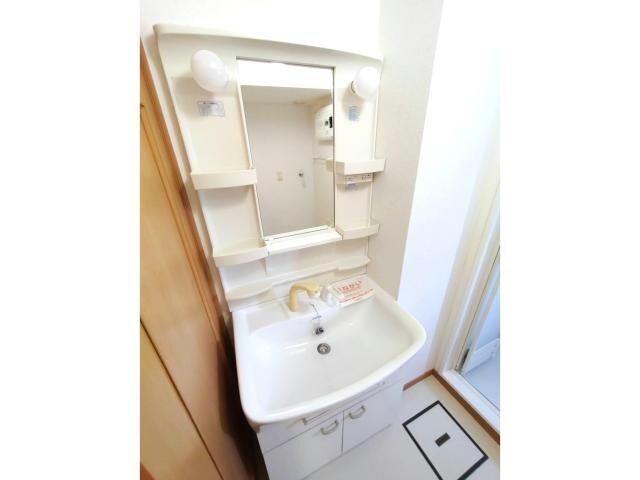  ベルプロムナードＢ