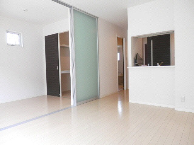 南向きのリビングで日当たり良好 シャーメゾンＤＯＮ3