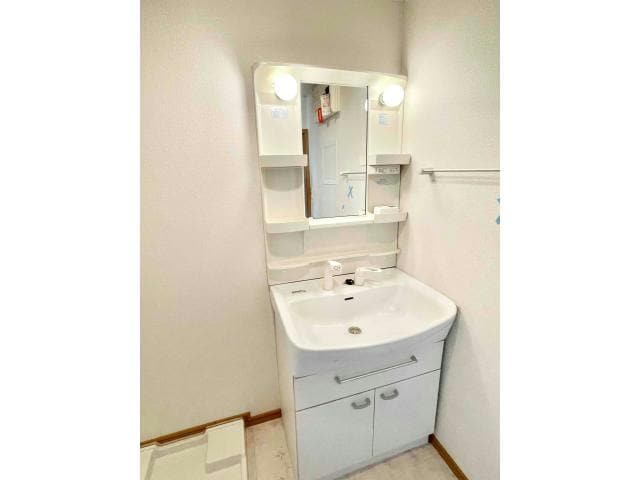  アーバンヒルズＢ