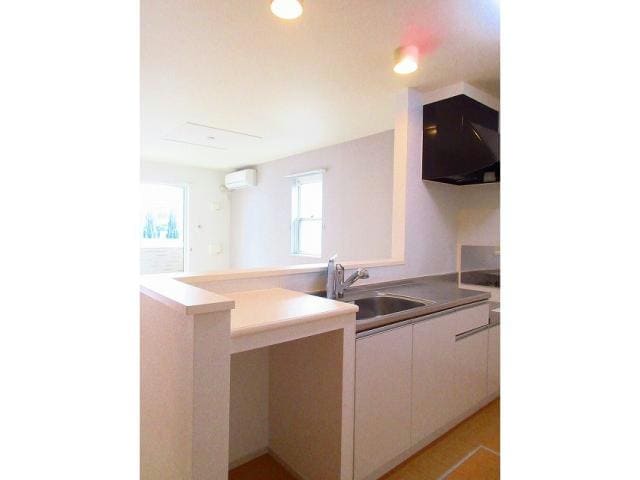  クレセントヴィラ