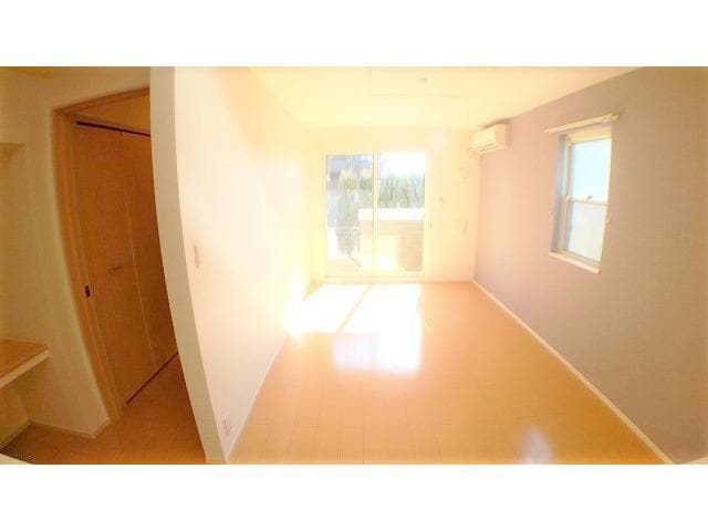  クレセントヴィラ