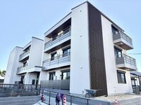 シャーメゾン県庁南