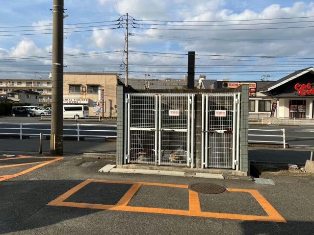 ゴミ捨て場 ファームリープⅡ