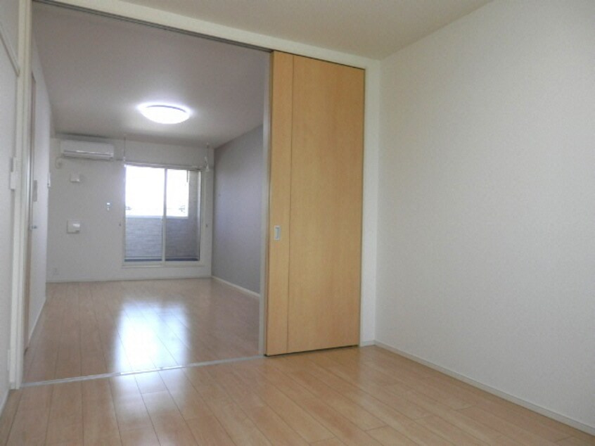  スモールウッズタウンＴＯＭＯⅢ