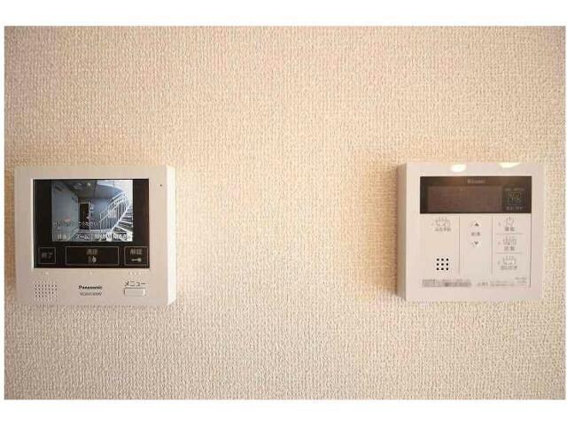  ファミールＳＨＯＷⅡ　B