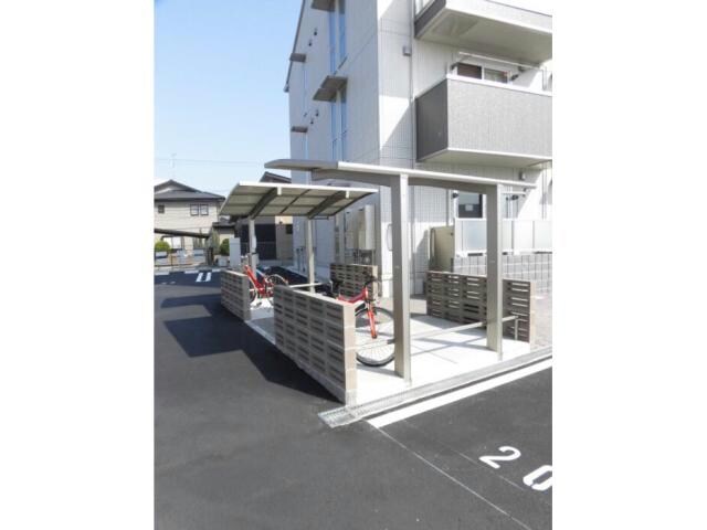  ファミールＳＨＯＷⅡ　B