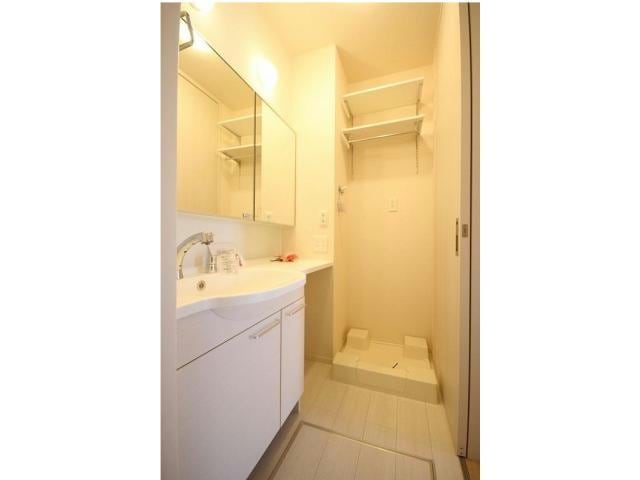  ファミールＳＨＯＷⅡ　B