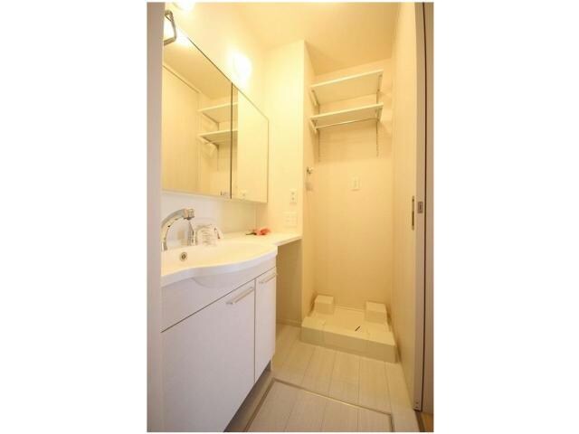  ファミールＳＨＯＷⅡ　B