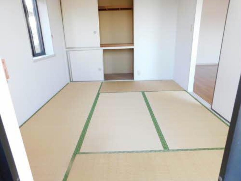  メゾンパークサイド　B