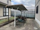 ネオコーポリラ開成　B