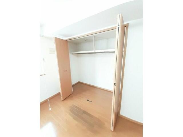  イースト　スリーヒルズ