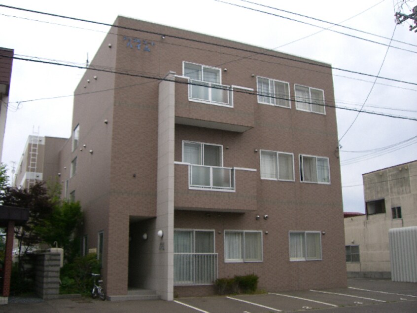  中央バス（岩見沢市）/岩見沢ターミナル 徒歩10分 1階 築27年