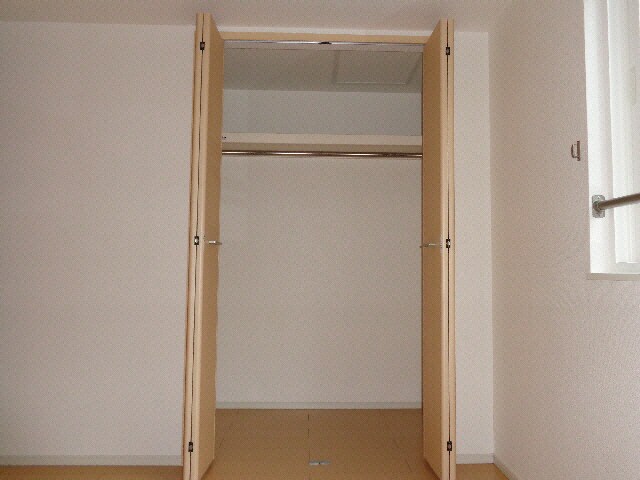 クローゼット La Pace 大和