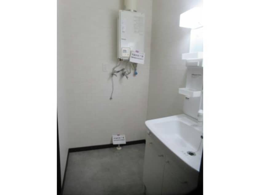  シャトン岩見沢A