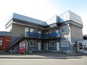 ユーアイハイツ