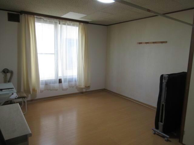  マンションなかの