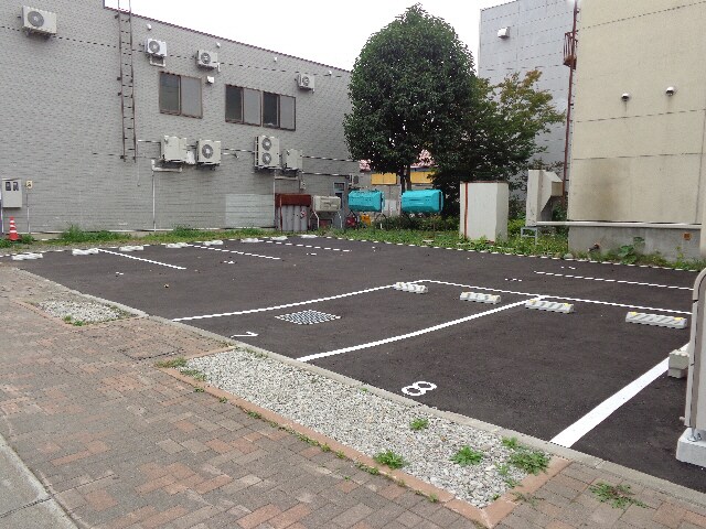  プレシェルト1条通