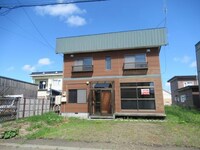 南町8条5丁目貸家
