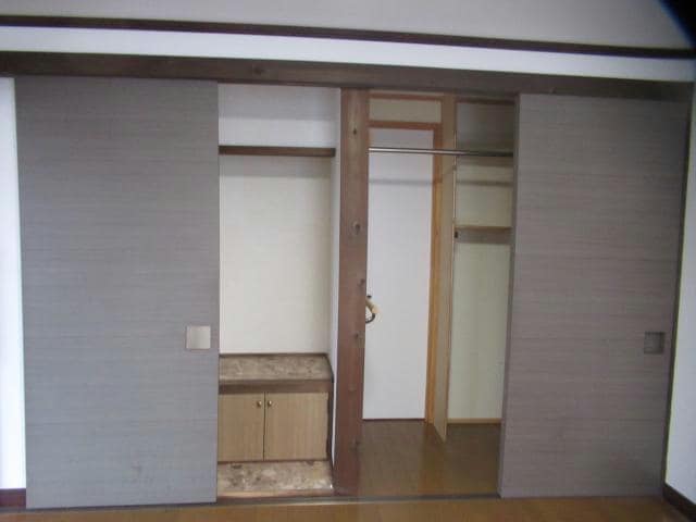  9条東9丁目貸家