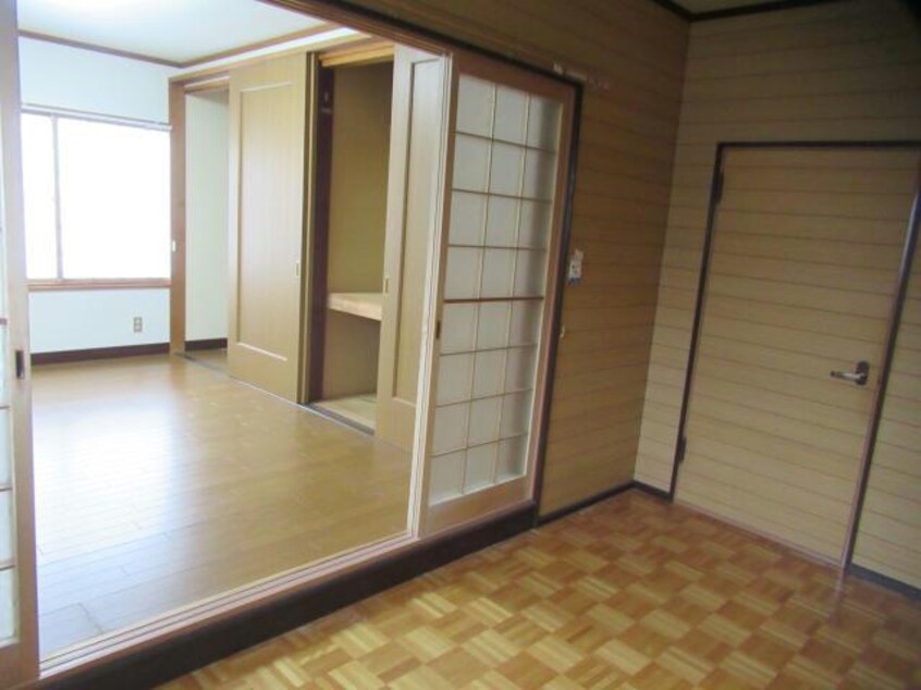  9条東9丁目貸家