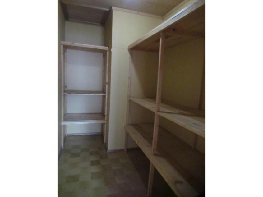  9条東9丁目貸家