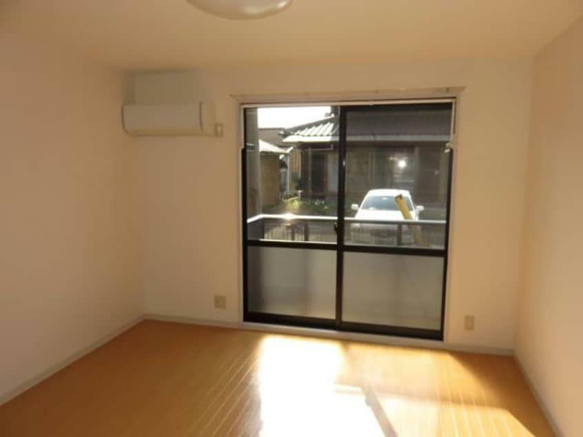  ディア　エスタ