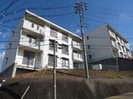 ホワイトヒルズ山陽の外観