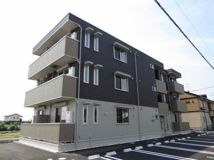  ファミール岡本Ⅲ-D