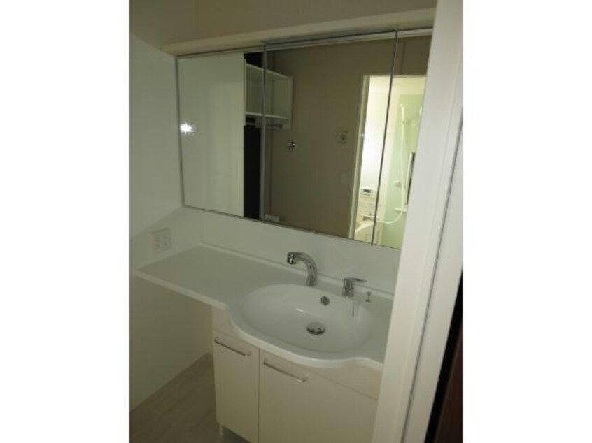  ファミール岡本Ⅲ-D