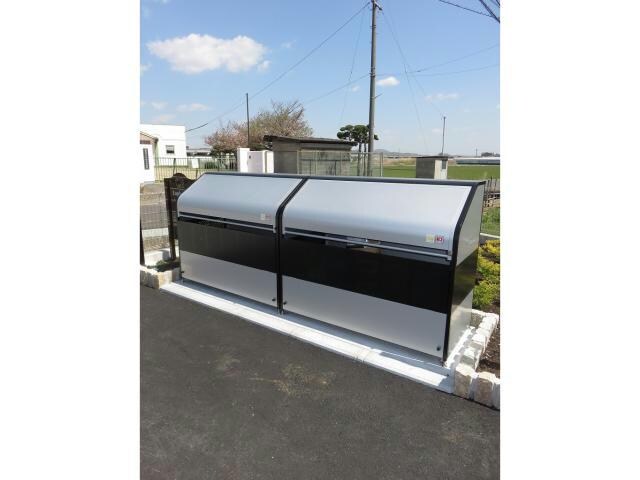 ゴミ置き場 ユーフォリアⅠ