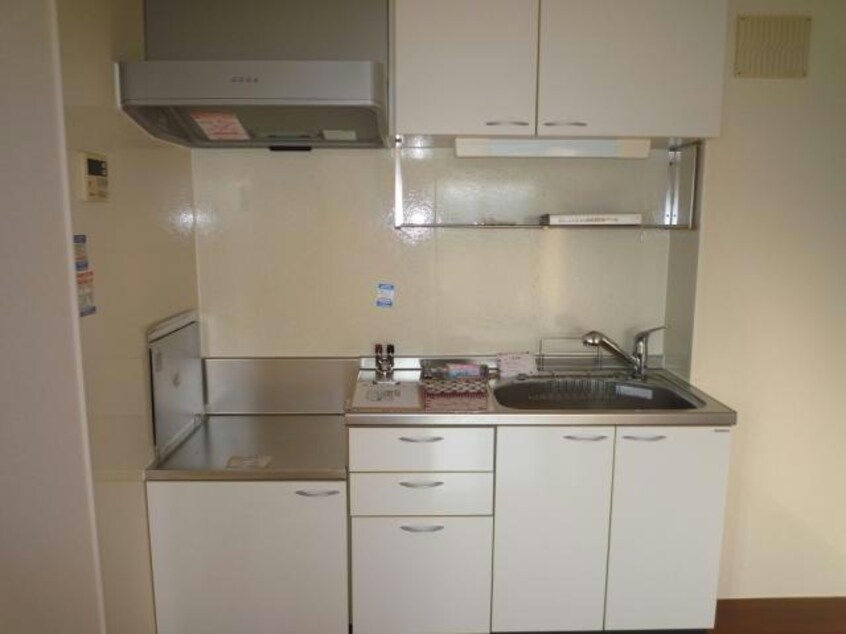  リバーサイド市川A・B