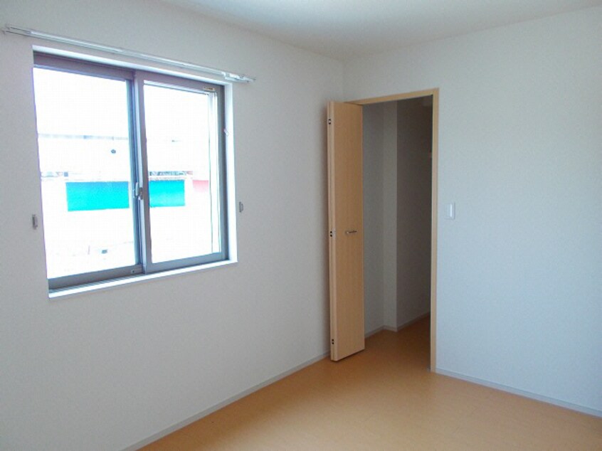  アーバン・イースト