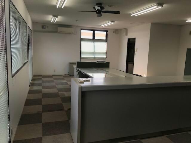  くれよんビル　貸事務所