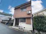 むつみ借家（手前）