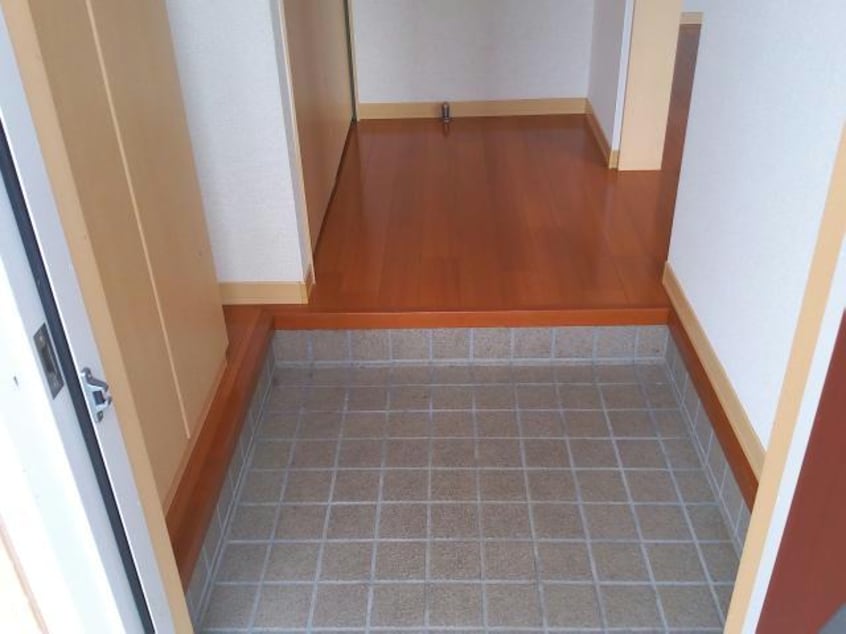 玄関 ブランシェ泉