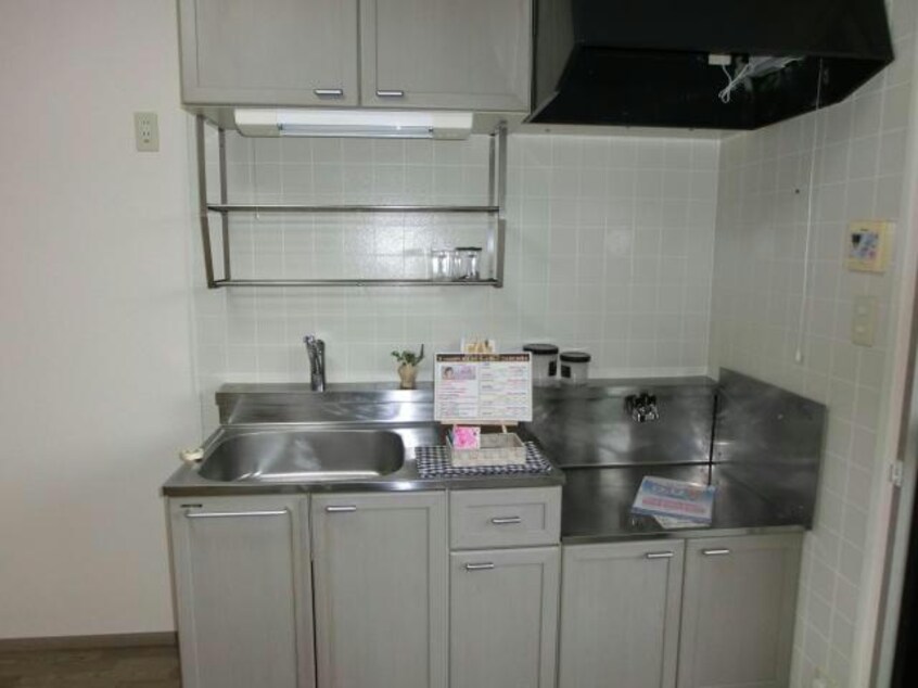 キッチン アットホーム花