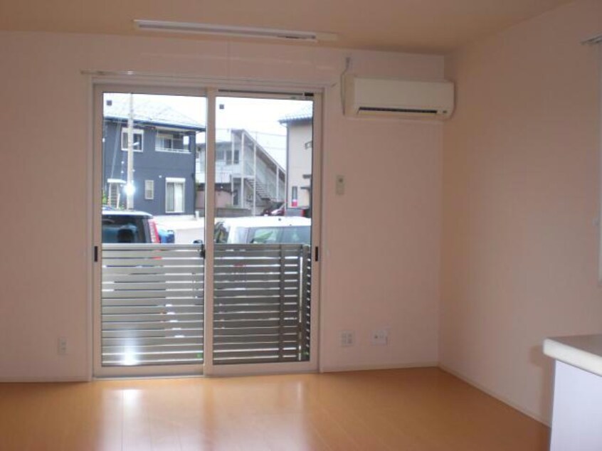 リビング カーサ　ディ　パーチェ