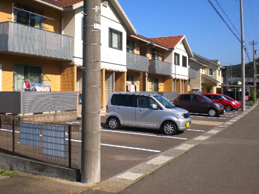 駐車場 シャーメゾンＷＡＹＵ