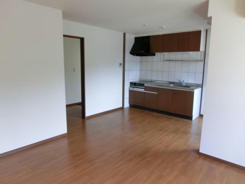 リビング ルミナス・新和