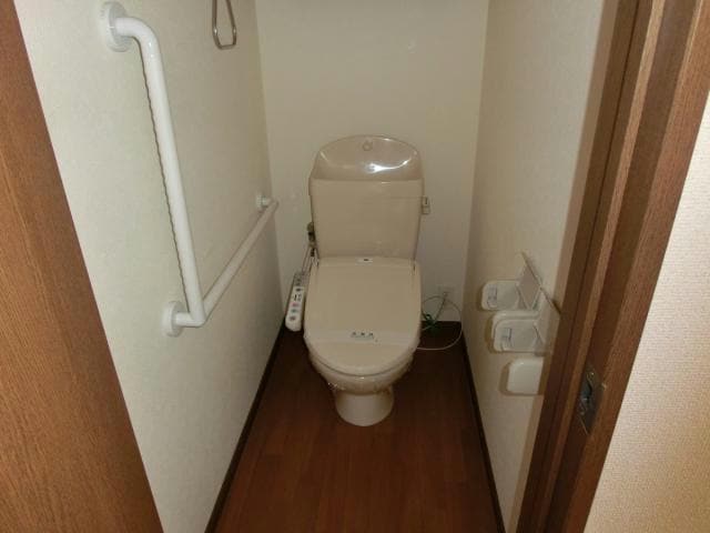 トイレ ルミナス・新和