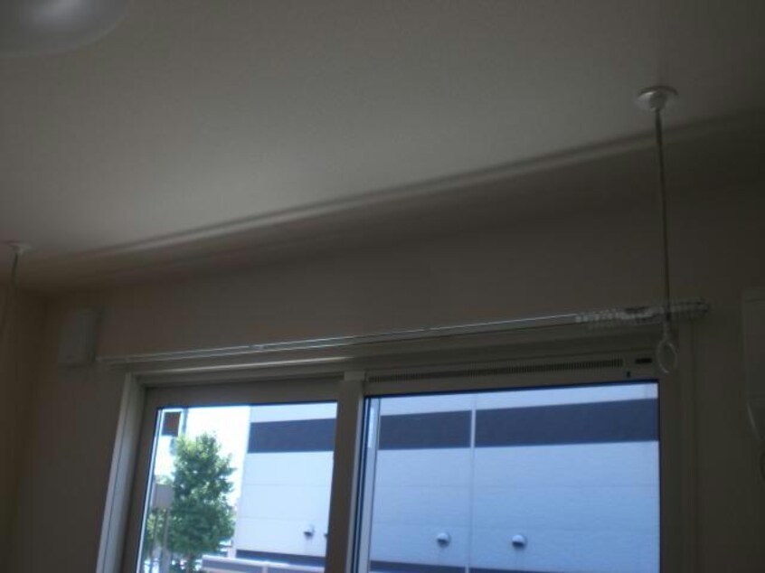 室内物干し セビアン