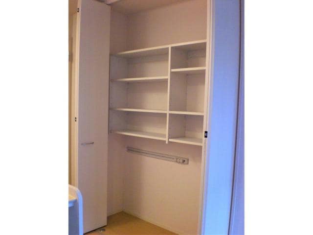 キッチン横収納 ル・リアン