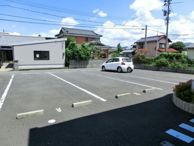無料駐車場（縦列） ドリームＭＪⅡ