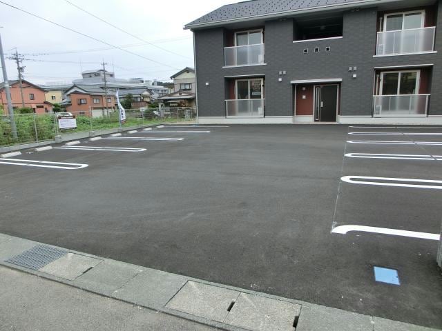 駐車場 アラータ敦賀