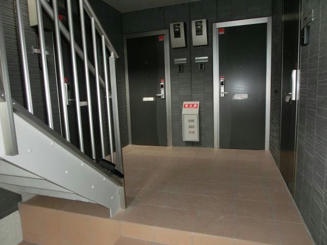 エントランス アラータ敦賀