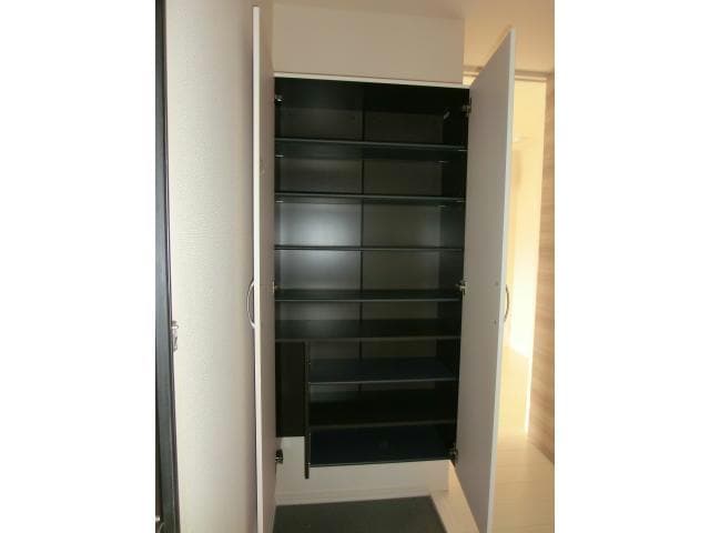 シューズボックス アラータ敦賀