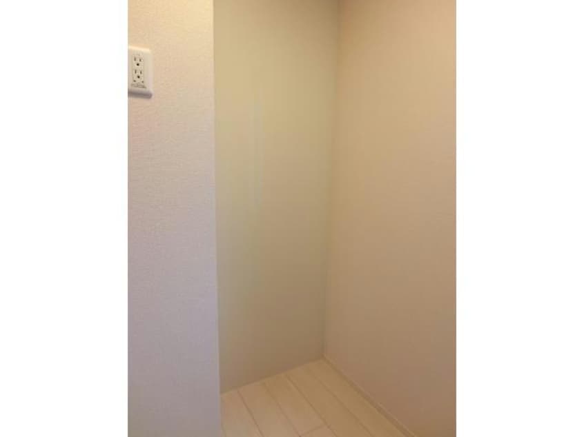 冷蔵庫置場 アラータ敦賀