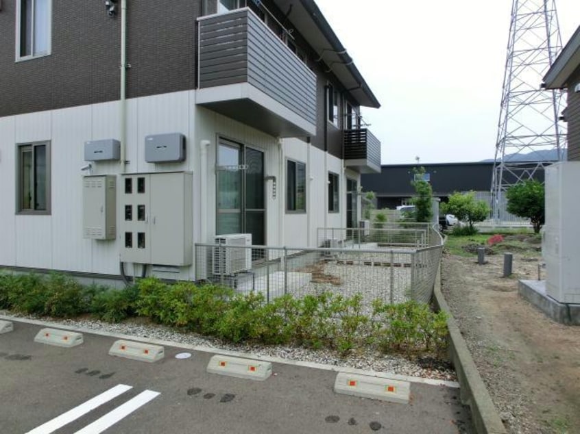 1階　専用庭 コージーハウス