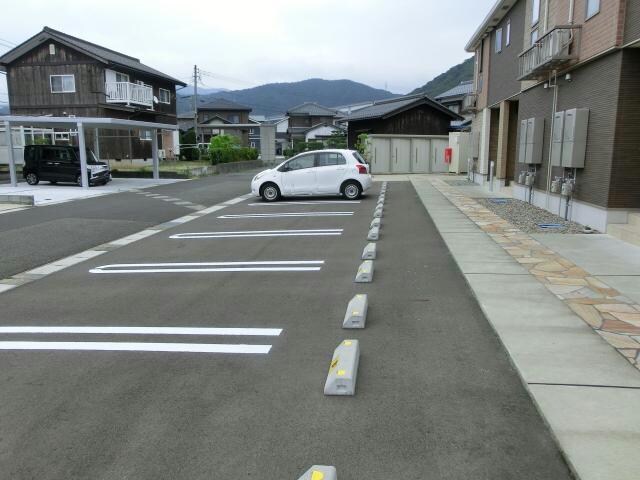 駐車場 ベル　スイートⅠ